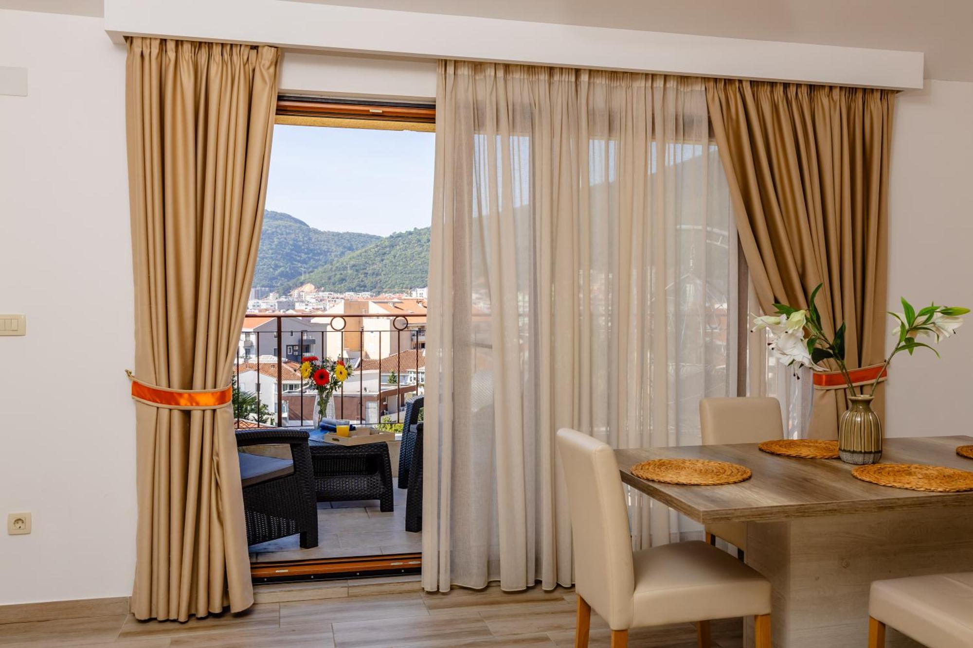 בודווה Arvala Apartments מראה חיצוני תמונה