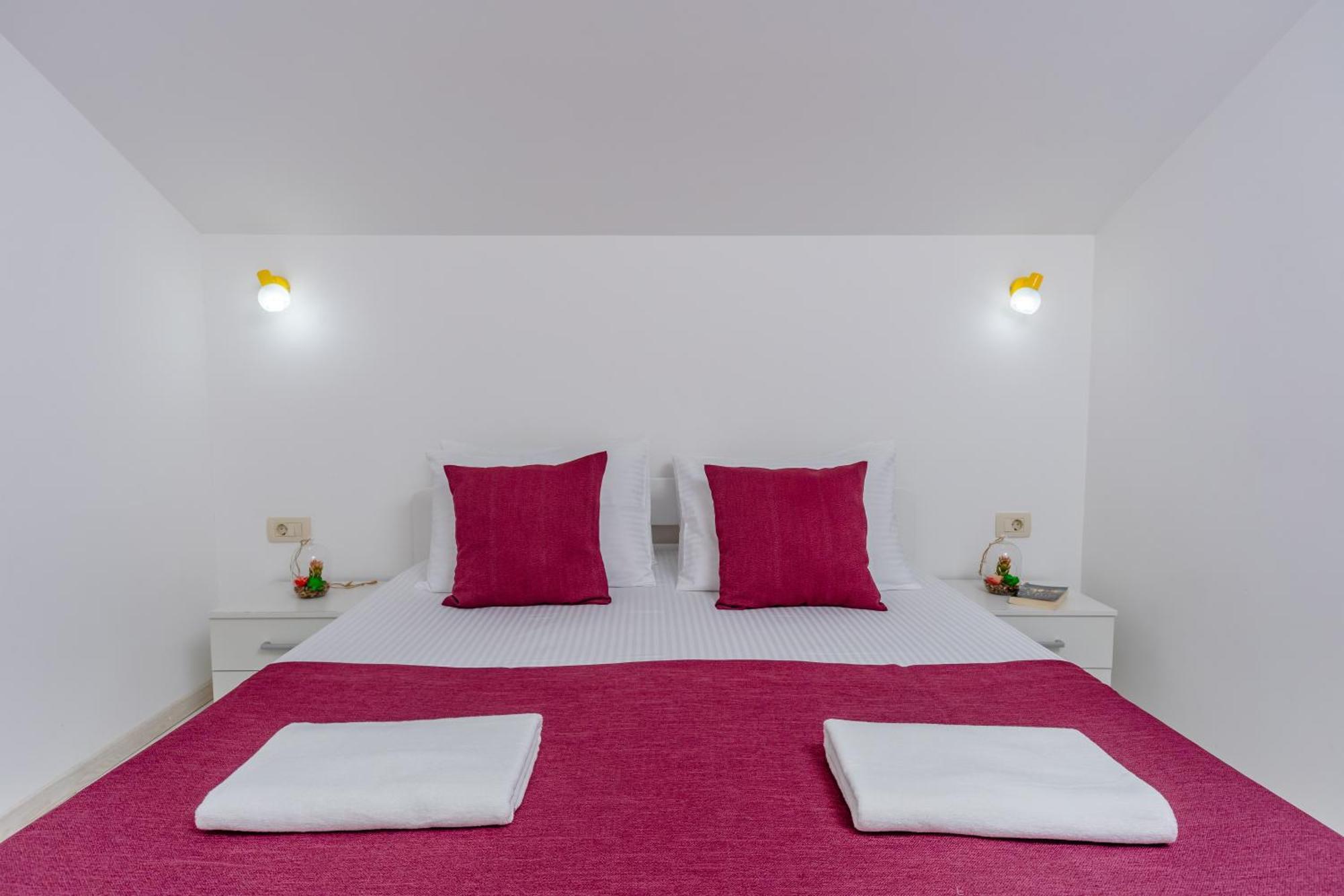 בודווה Arvala Apartments מראה חיצוני תמונה