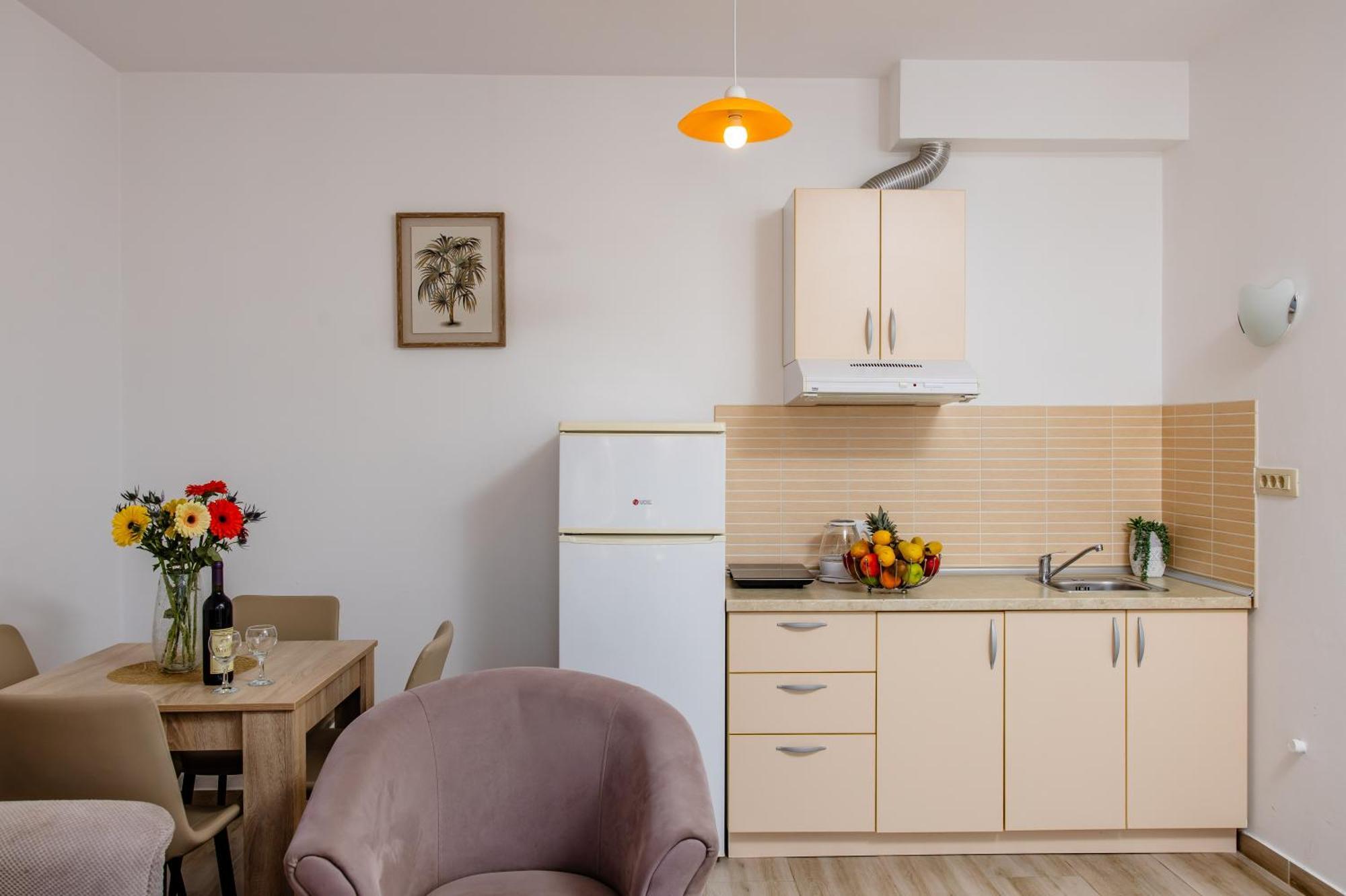 בודווה Arvala Apartments חדר תמונה