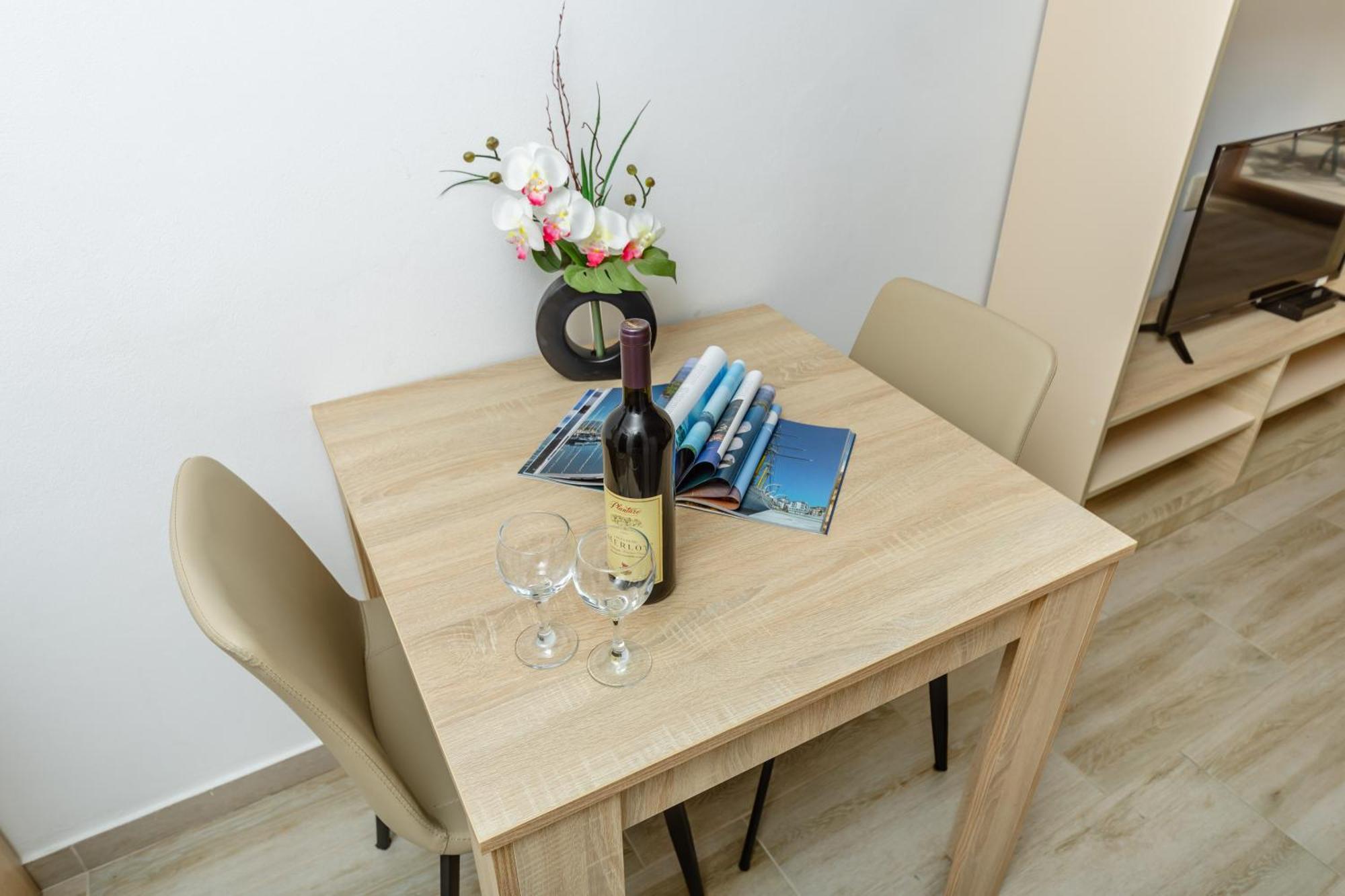 בודווה Arvala Apartments חדר תמונה